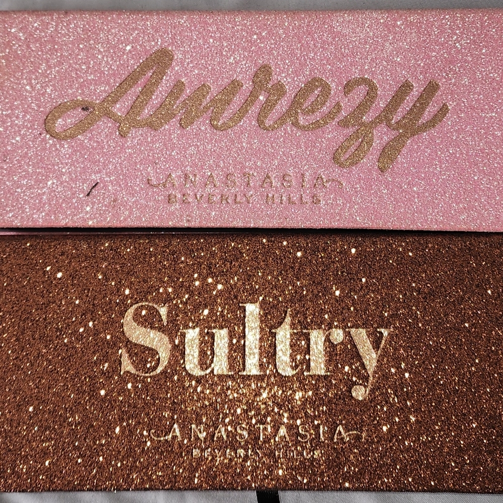 ANASTASIA BUNDLE AMREZY AND SULTRY